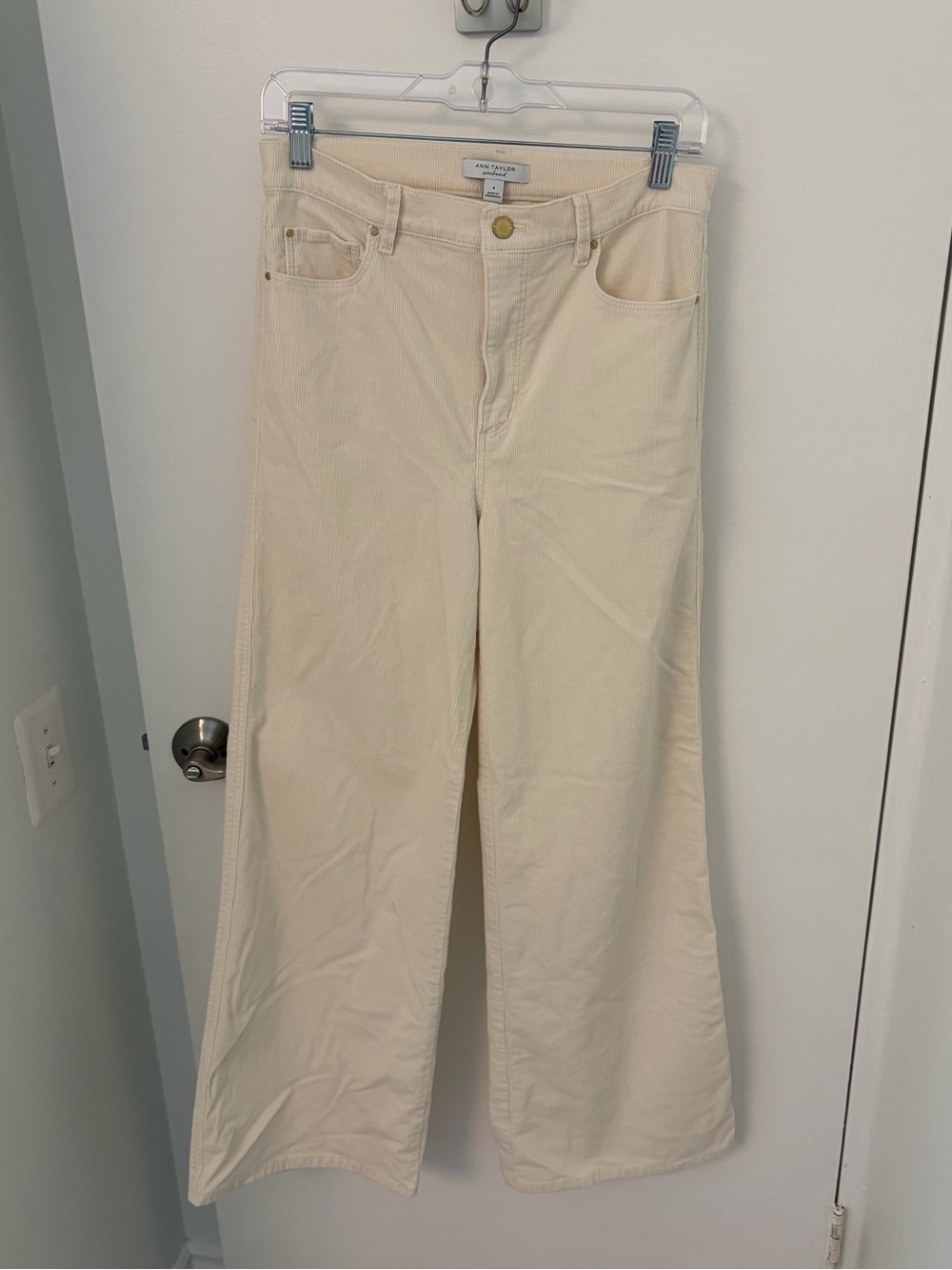Ann Taylor Wide-Leg corduroy pant